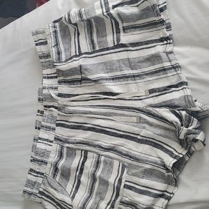 Striped linen shorts